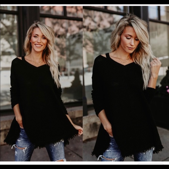 Cold shoulder black fringe sweater - Picture 2 of 2